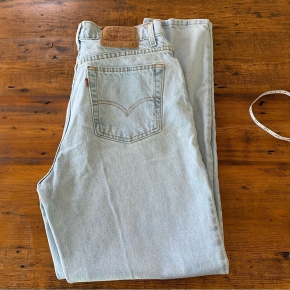 Levis Vintage 521 Made in USA 100% Cotton High Rise Light Wash Jeans Sz 14 - Picture 4 of 7